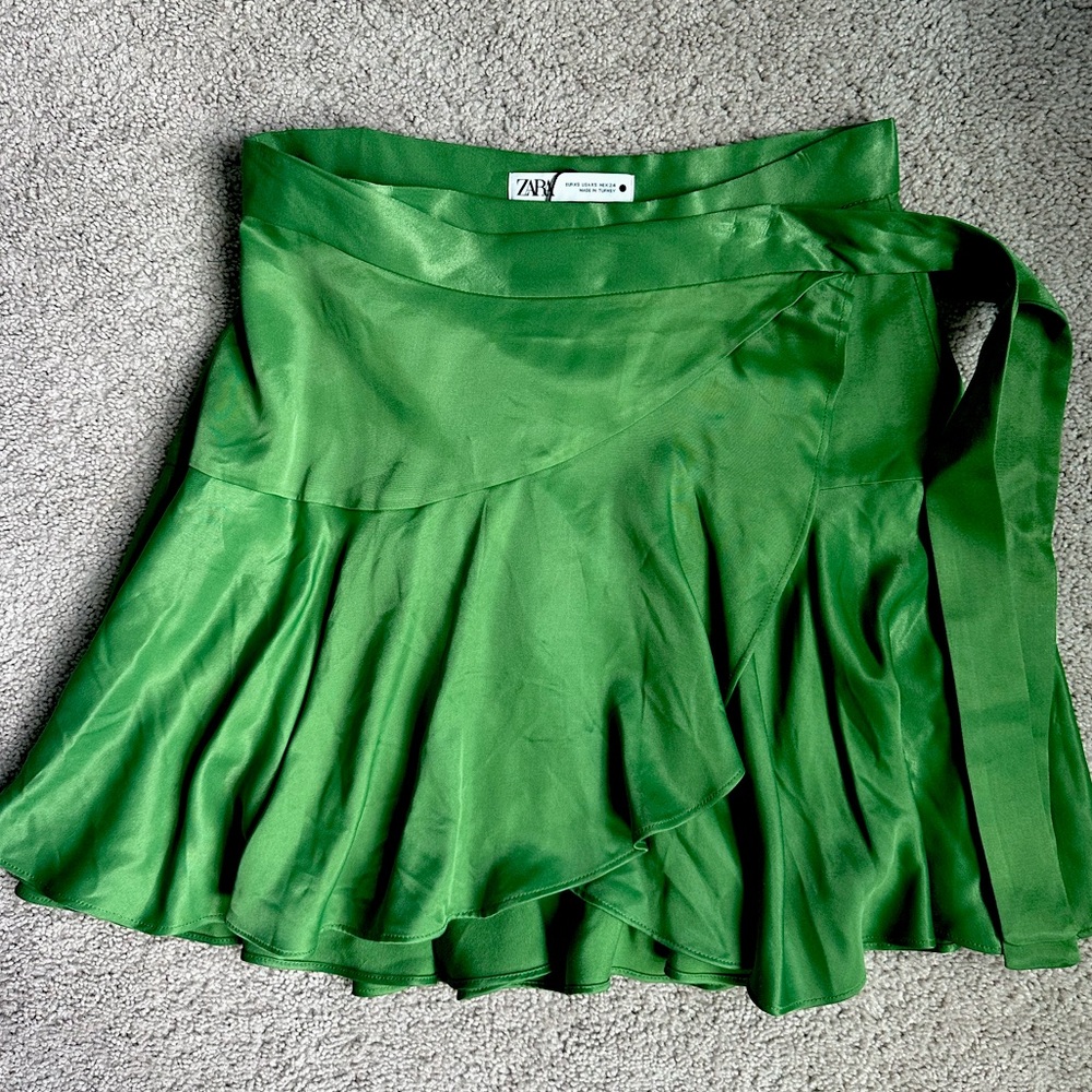 Cute Zara Green Skirt
